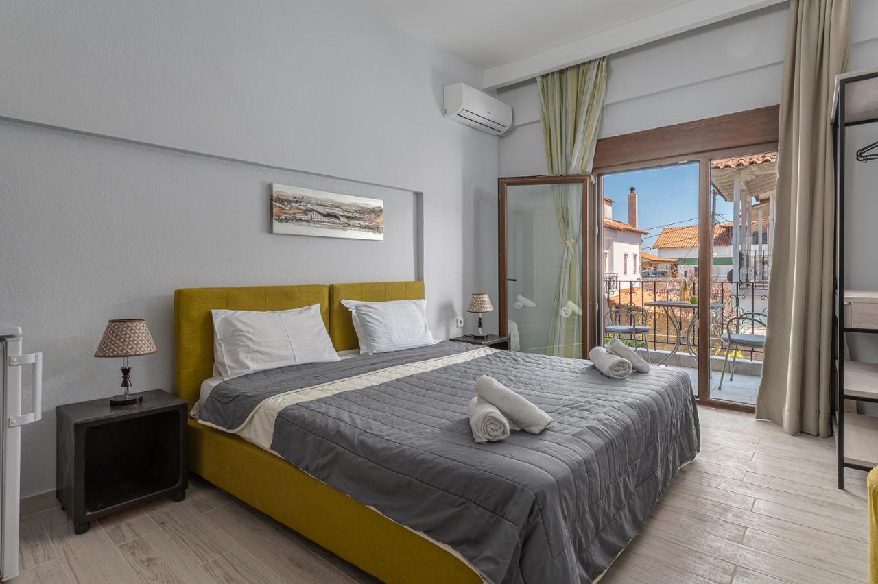 Adonis Hotel Pefkochori Extérieur photo