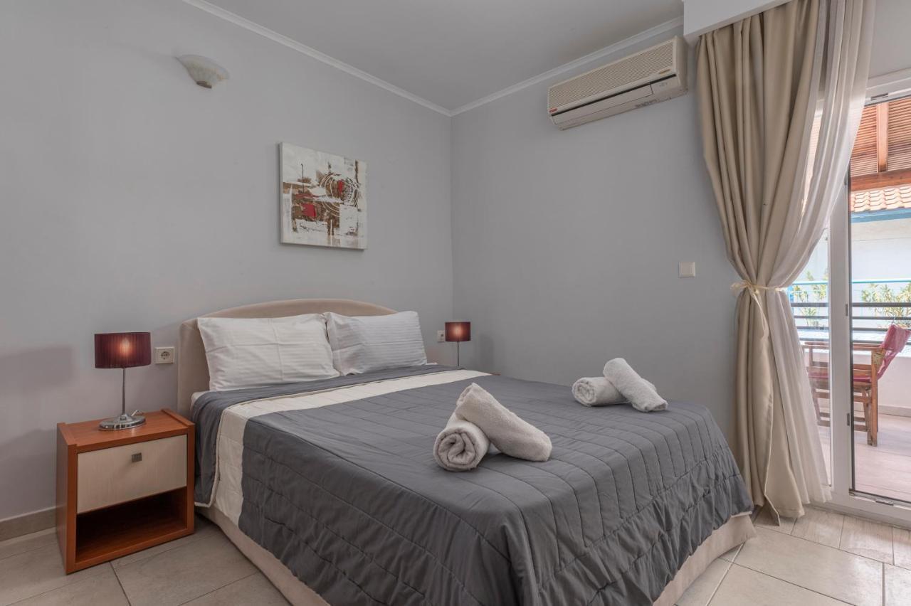 Adonis Hotel Pefkochori Chambre photo