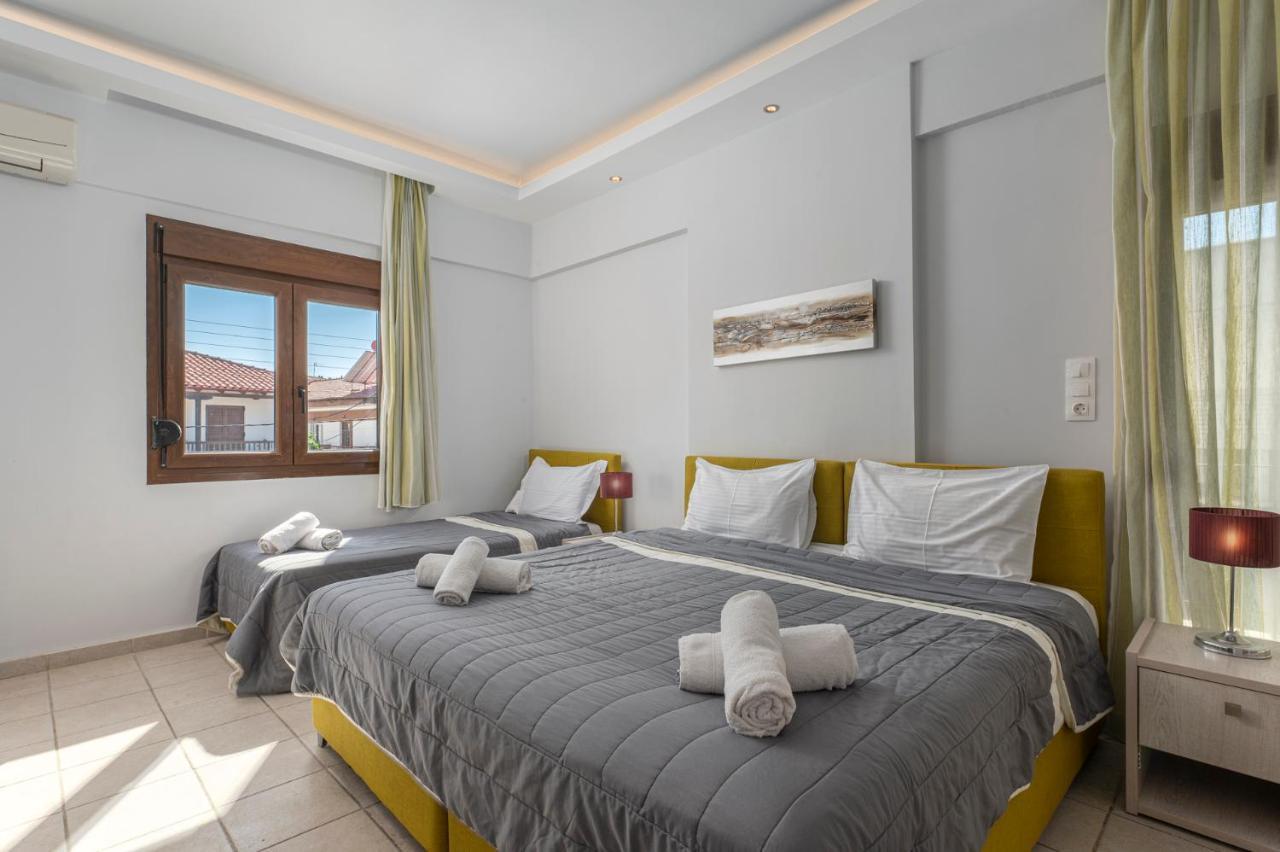 Adonis Hotel Pefkochori Extérieur photo
