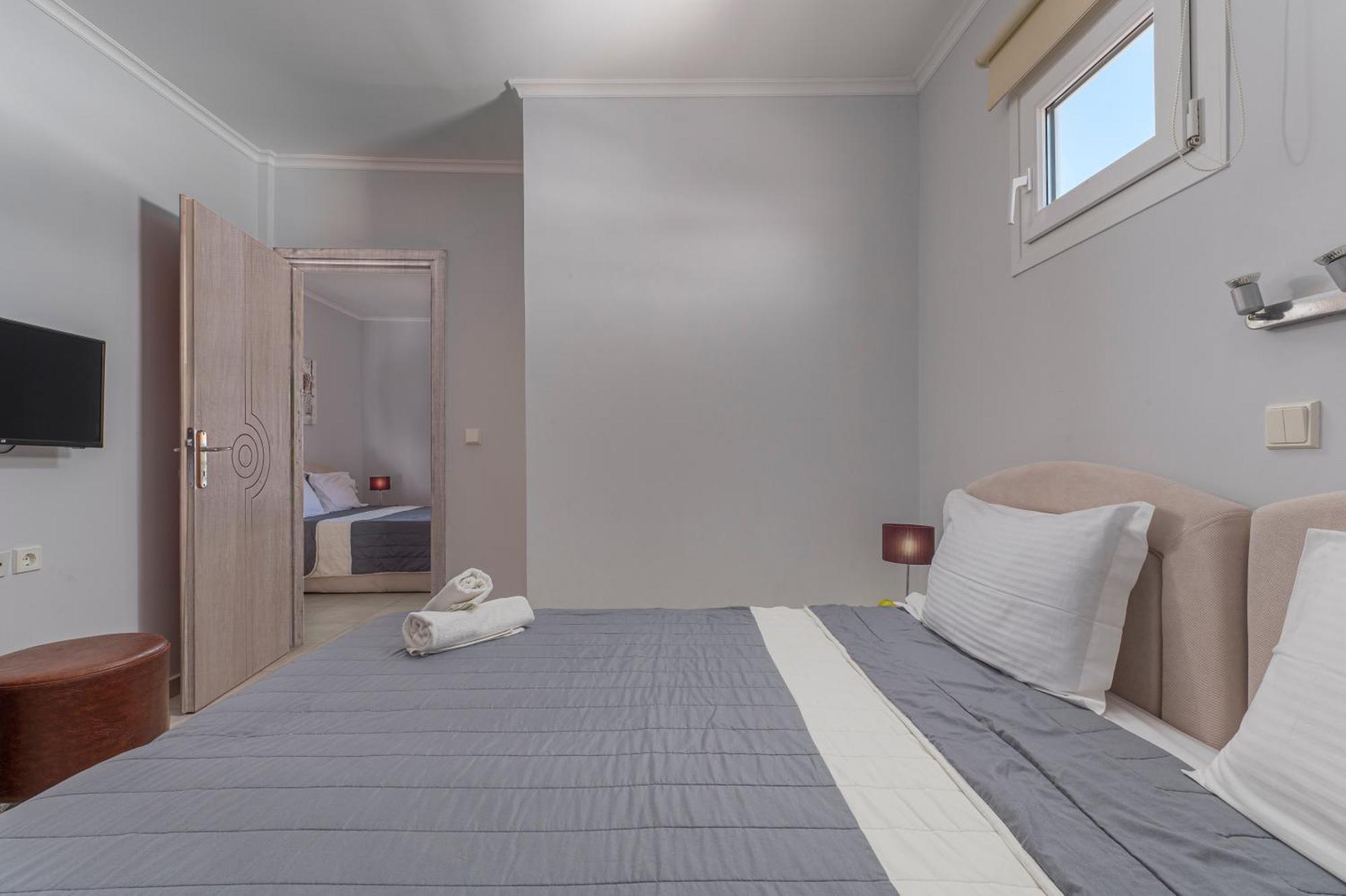 Adonis Hotel Pefkochori Chambre photo