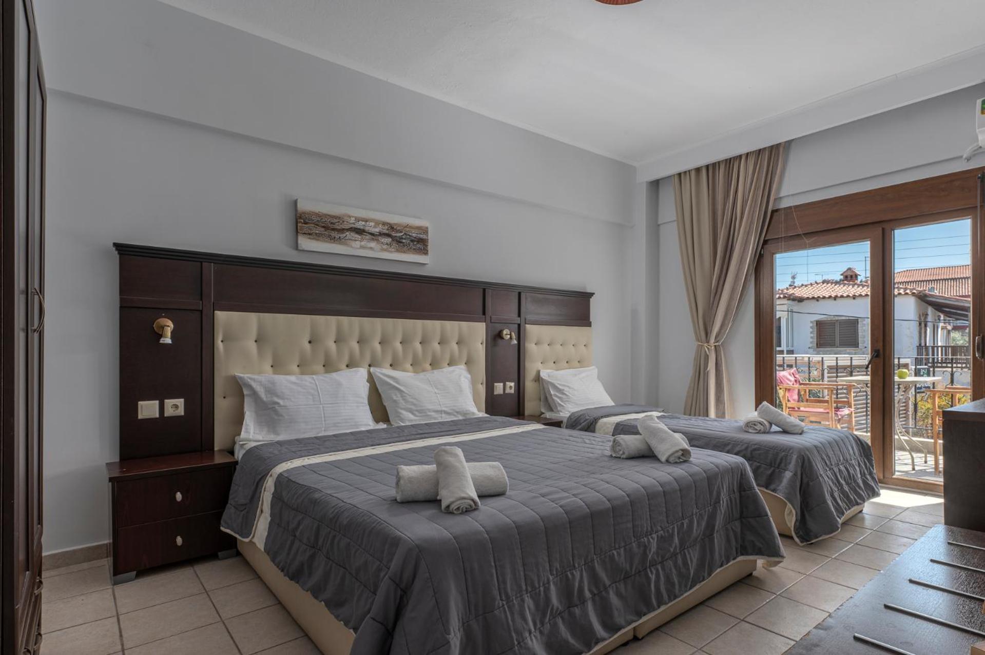 Adonis Hotel Pefkochori Chambre photo